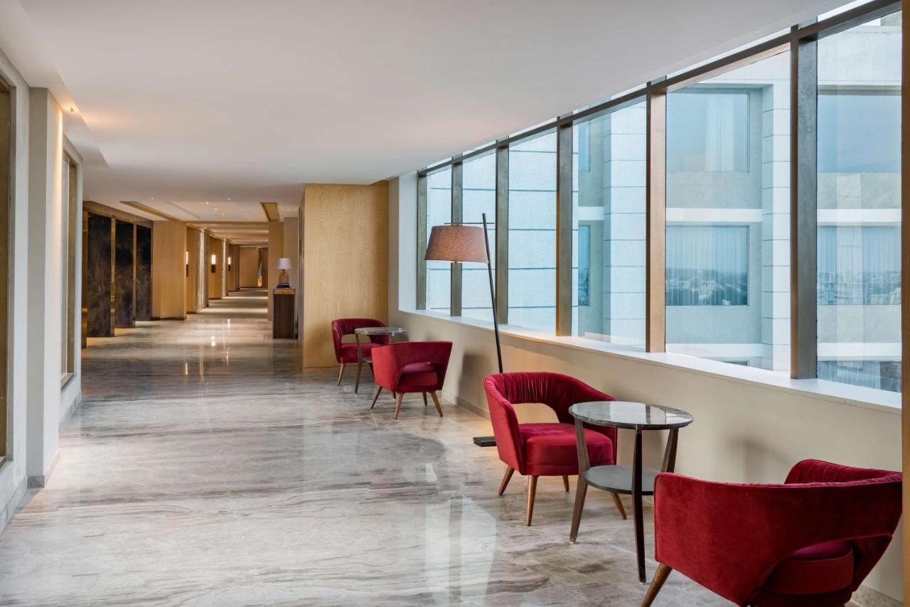 Отель Radisson Бхопал Экстерьер фото