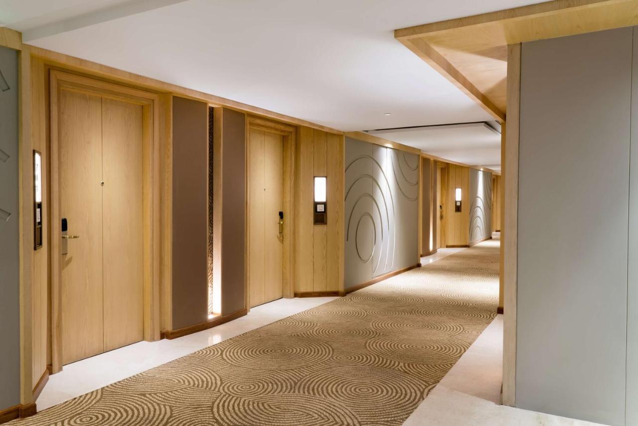 Отель Radisson Бхопал Экстерьер фото