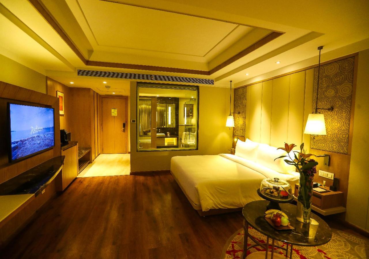 Отель Radisson Бхопал Экстерьер фото