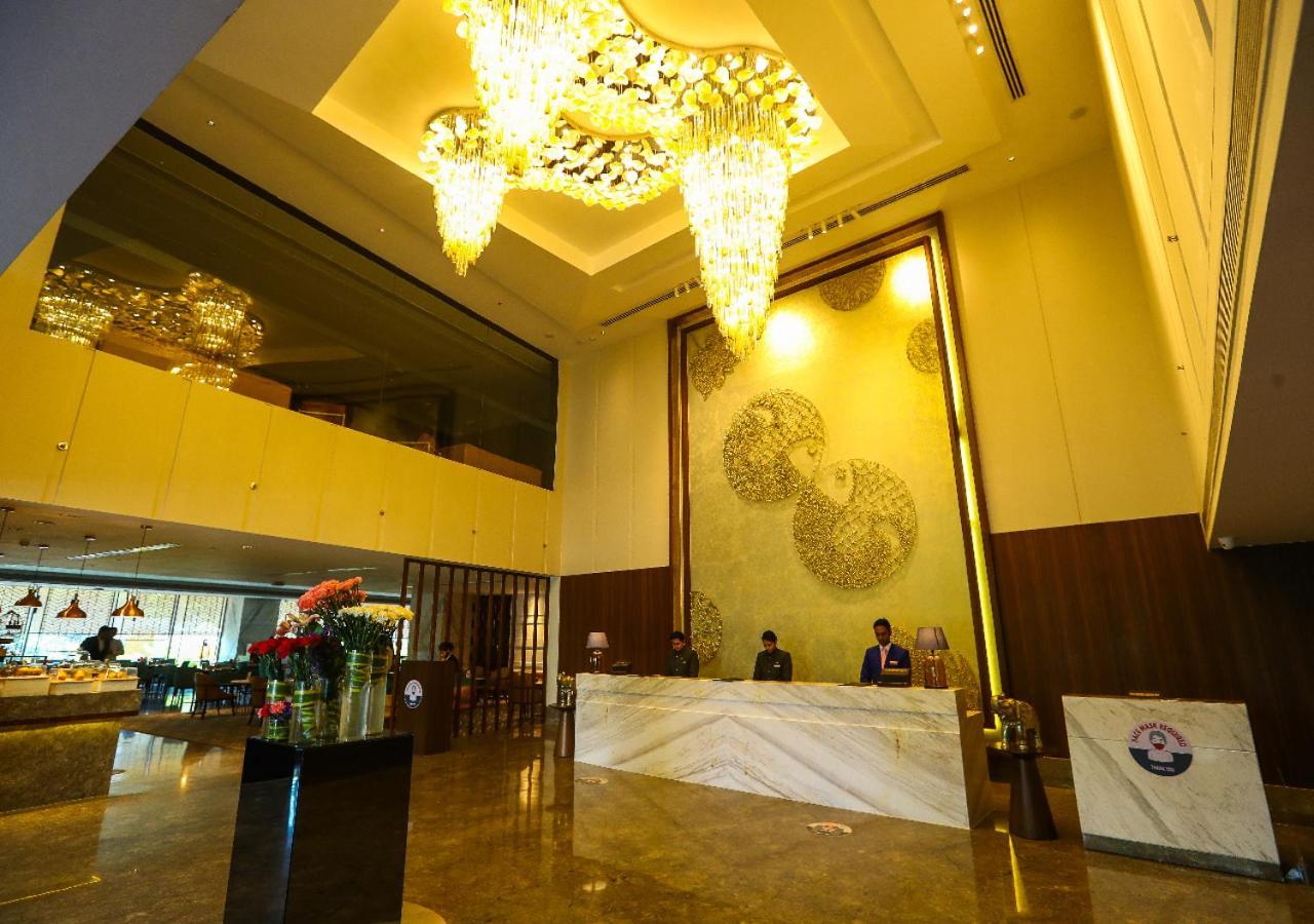 Отель Radisson Бхопал Экстерьер фото